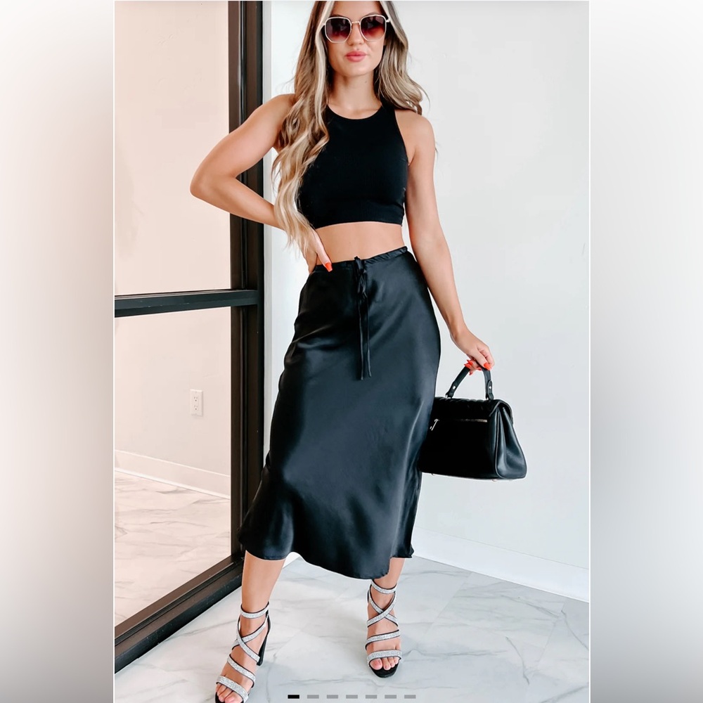 NanaMacs satin skirt